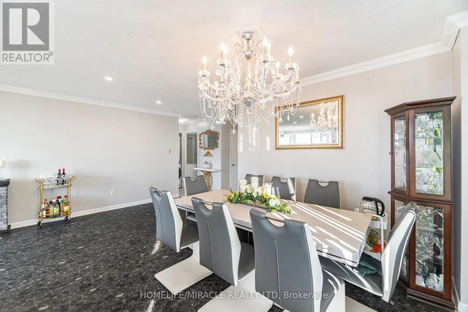 1705 - 26 HANOVER ROAD