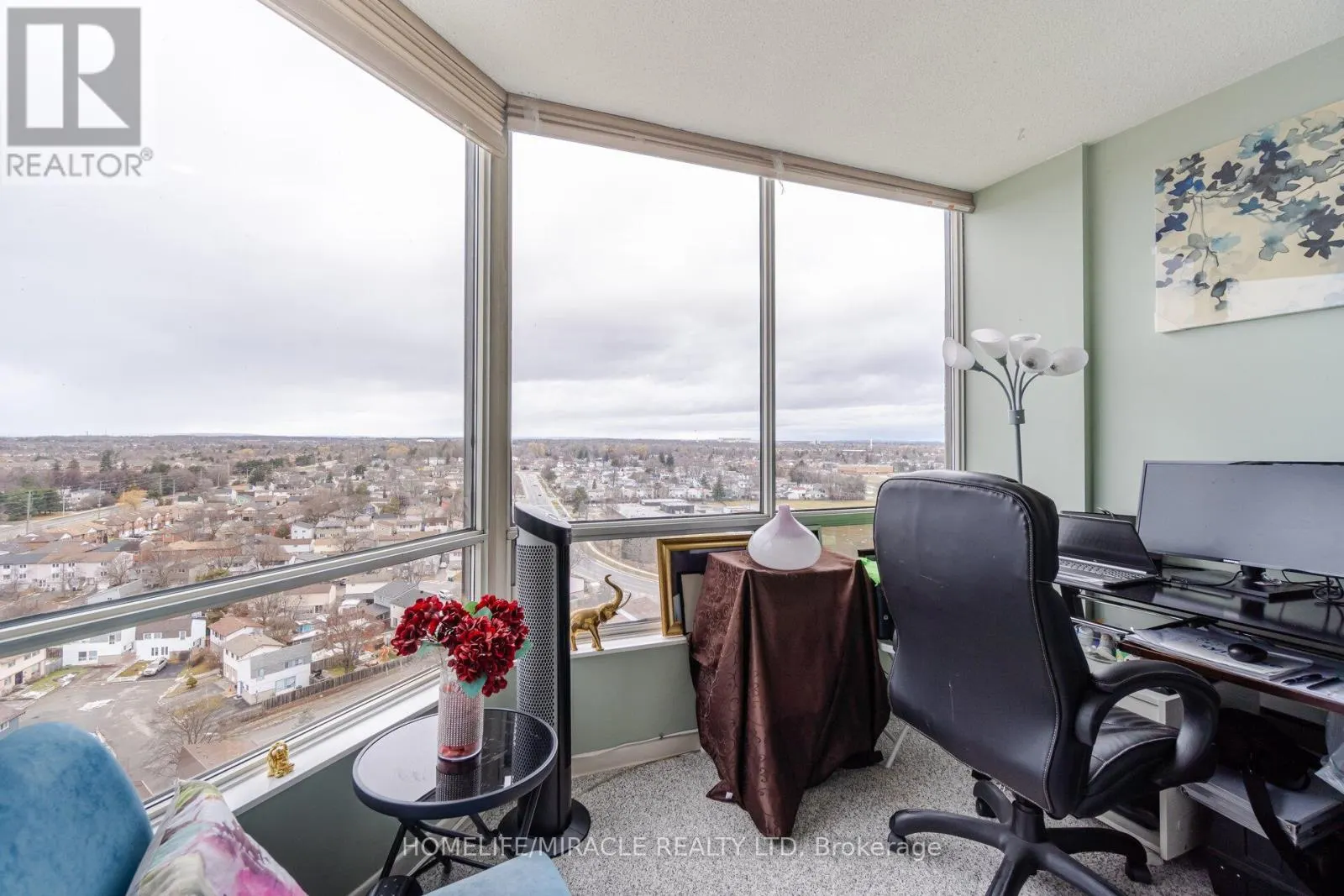 1705 - 26 HANOVER ROAD