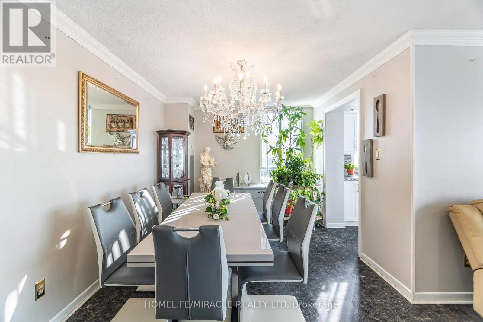 1705 - 26 HANOVER ROAD