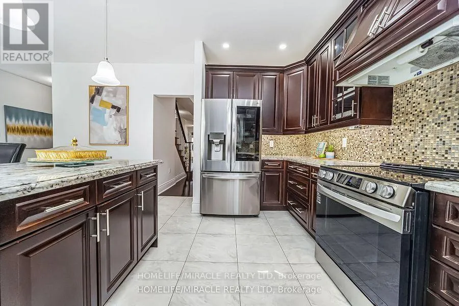 6 CURRANT ROAD