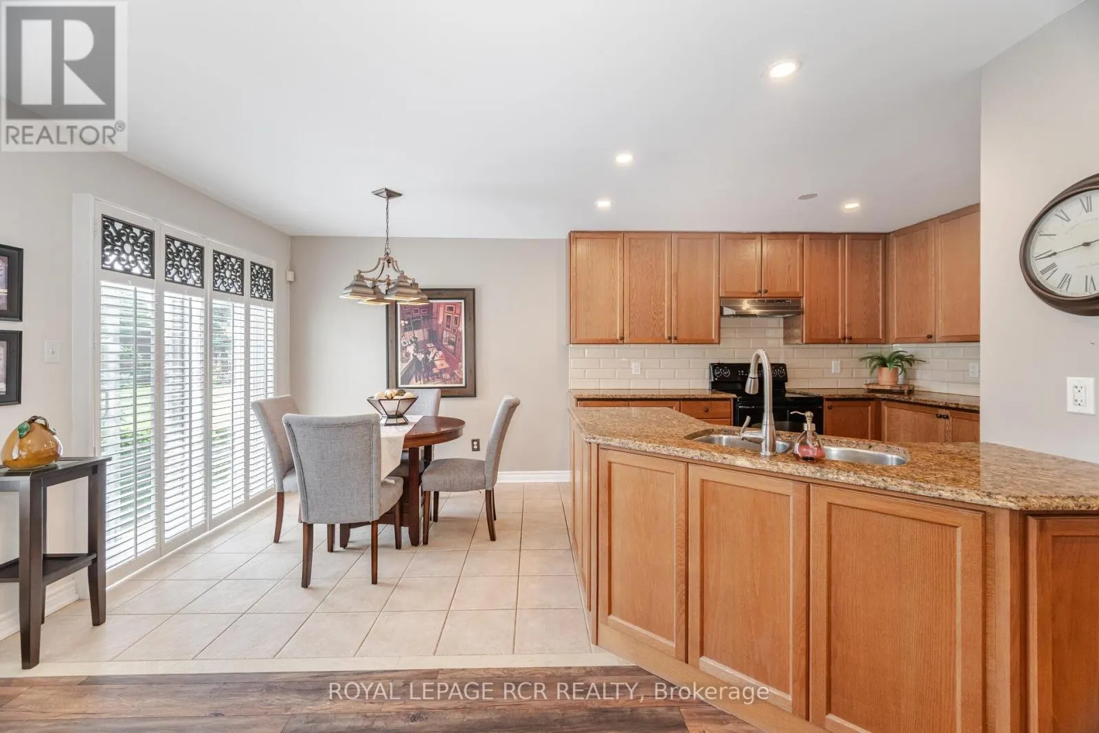 21 SEASHELL PLACE