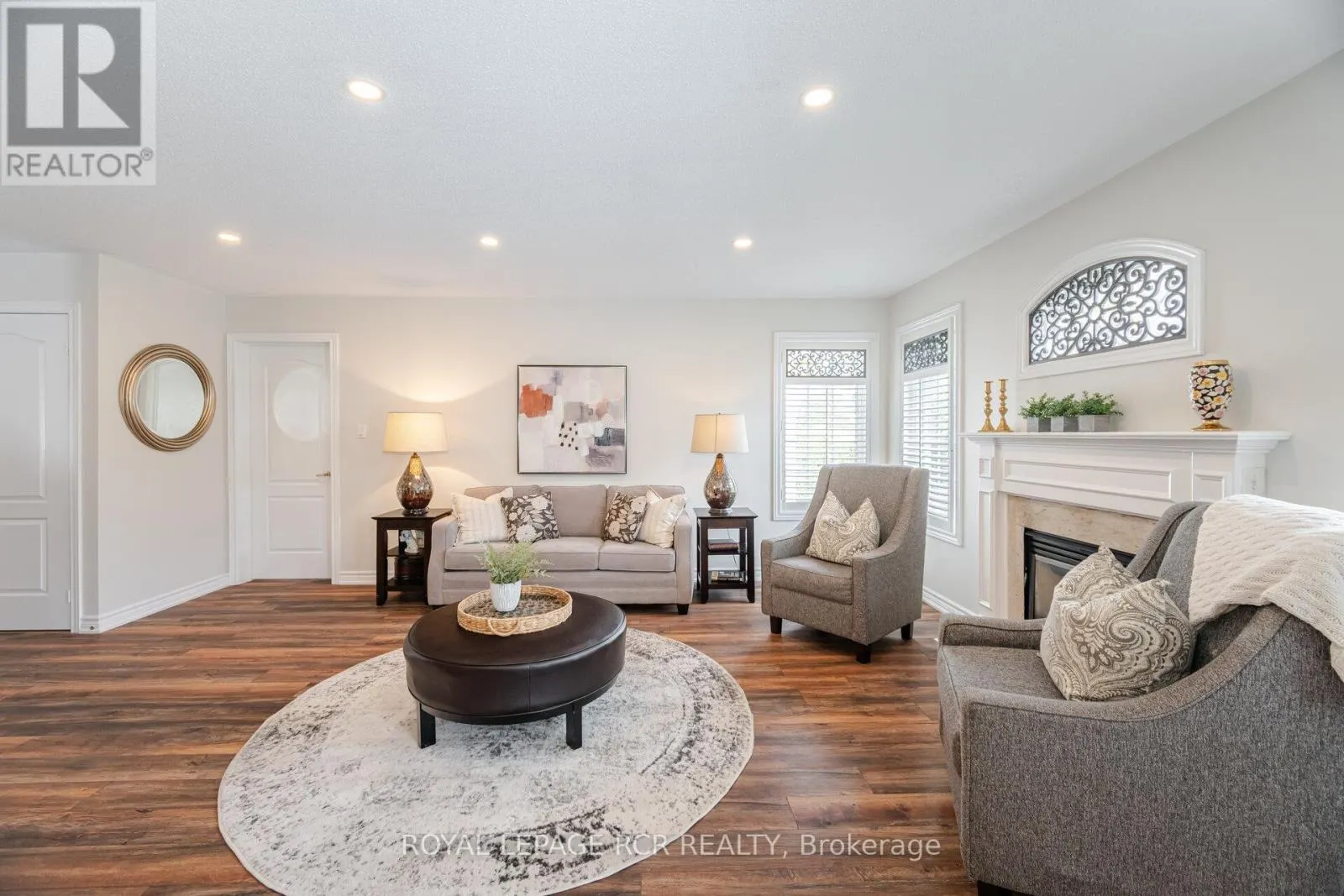 21 SEASHELL PLACE