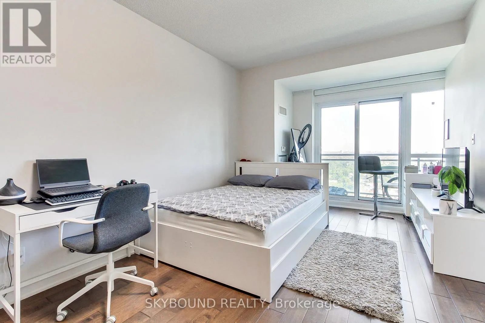2723 - 165 LEGION ROAD N
