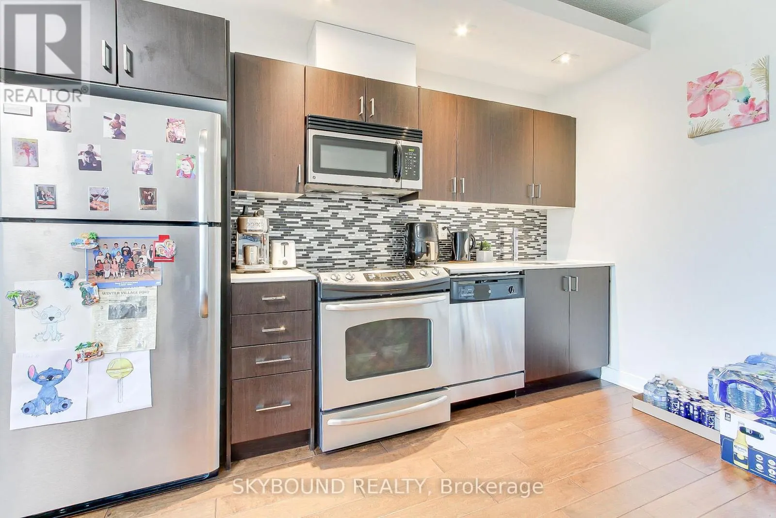2723 - 165 LEGION ROAD N