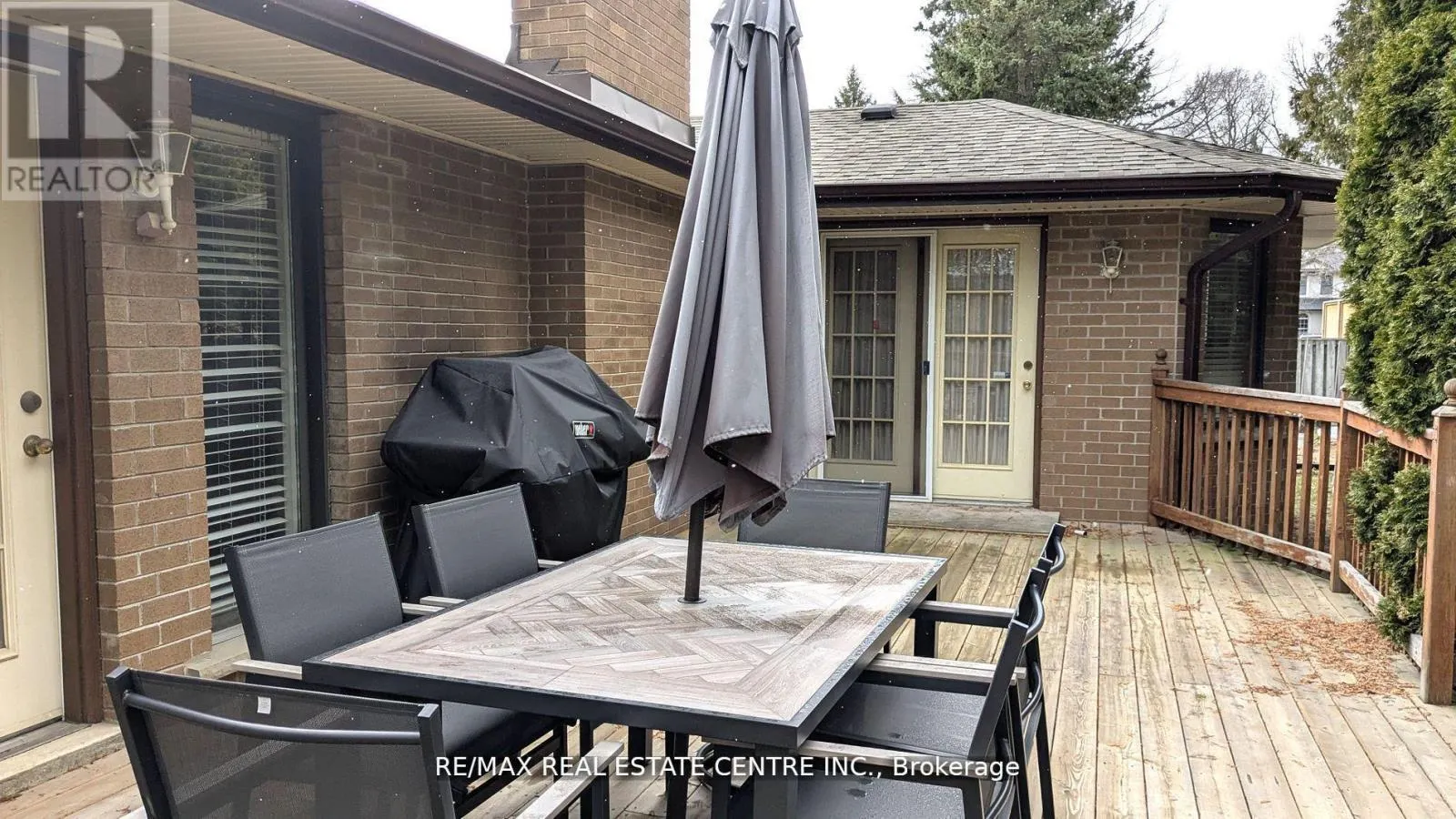 2260 ONEIDA CRESCENT