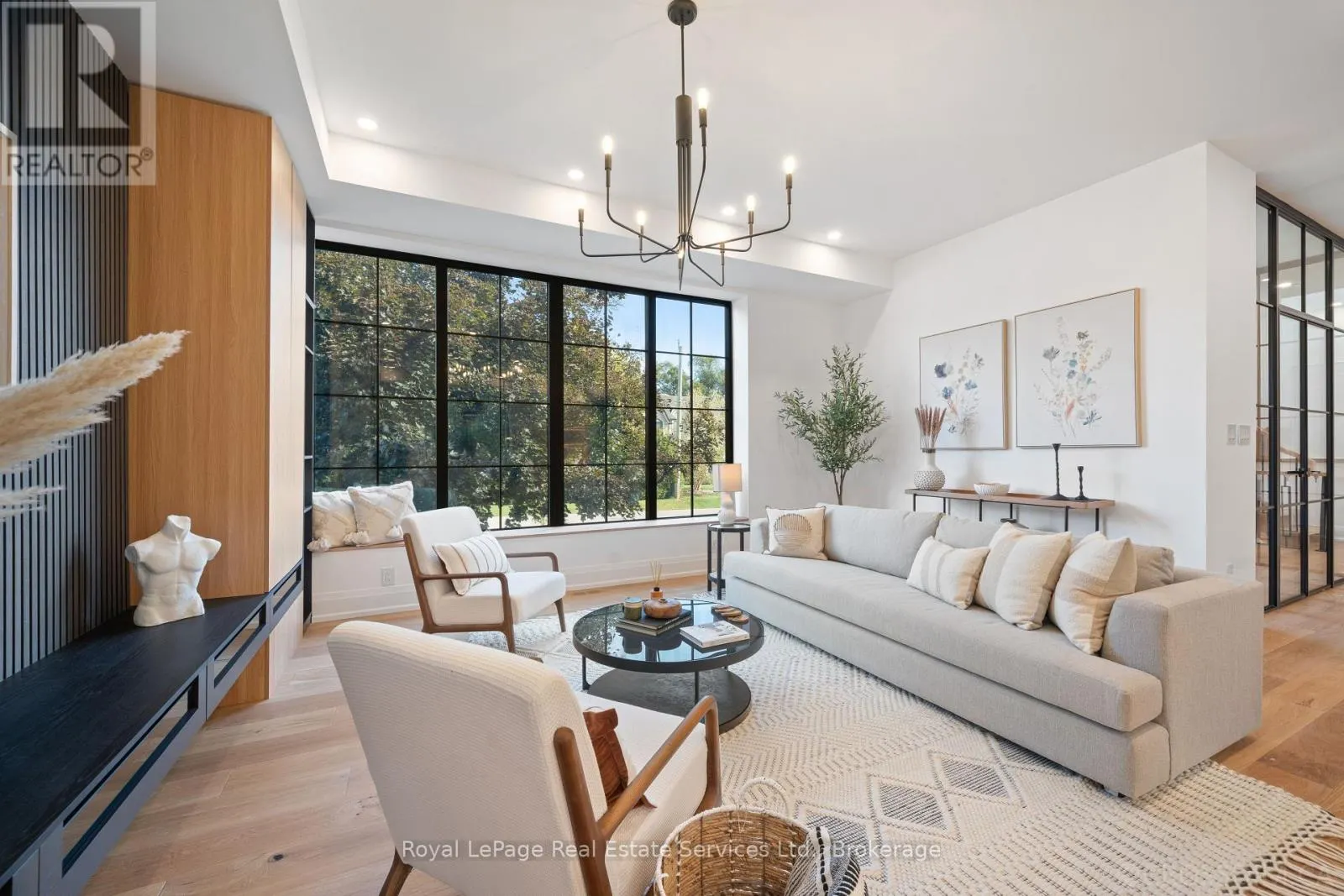 480 SCARSDALE CRESCENT
