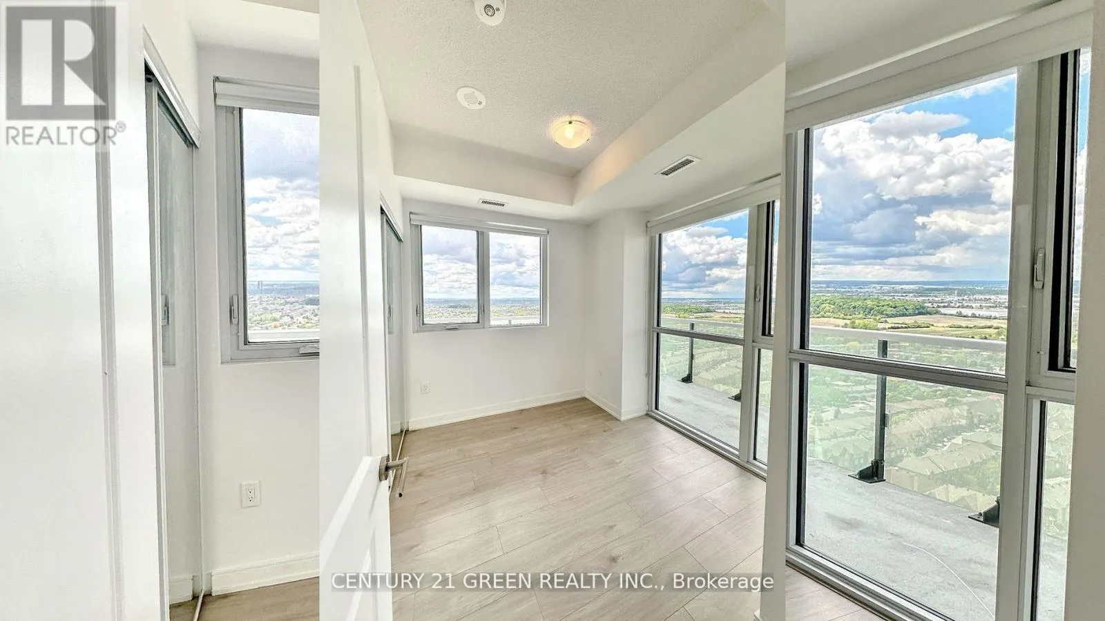3006 - 8 NAHANI WAY