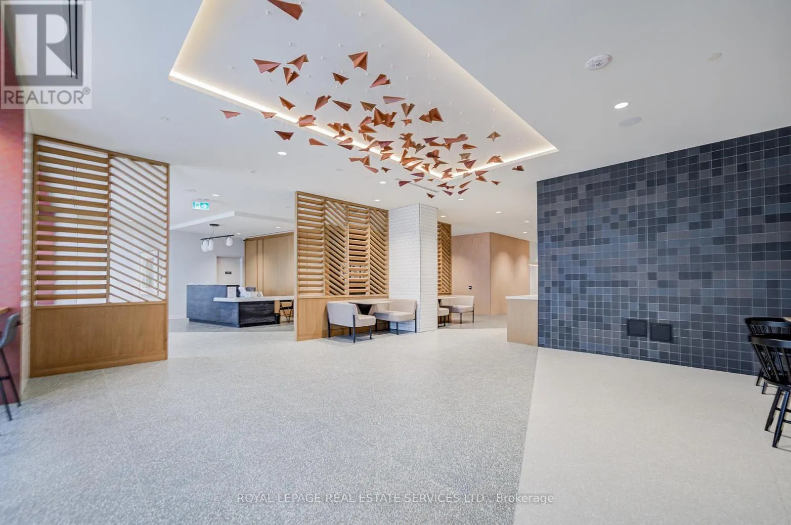 07 - 2495 EGLINTON AVENUE W
