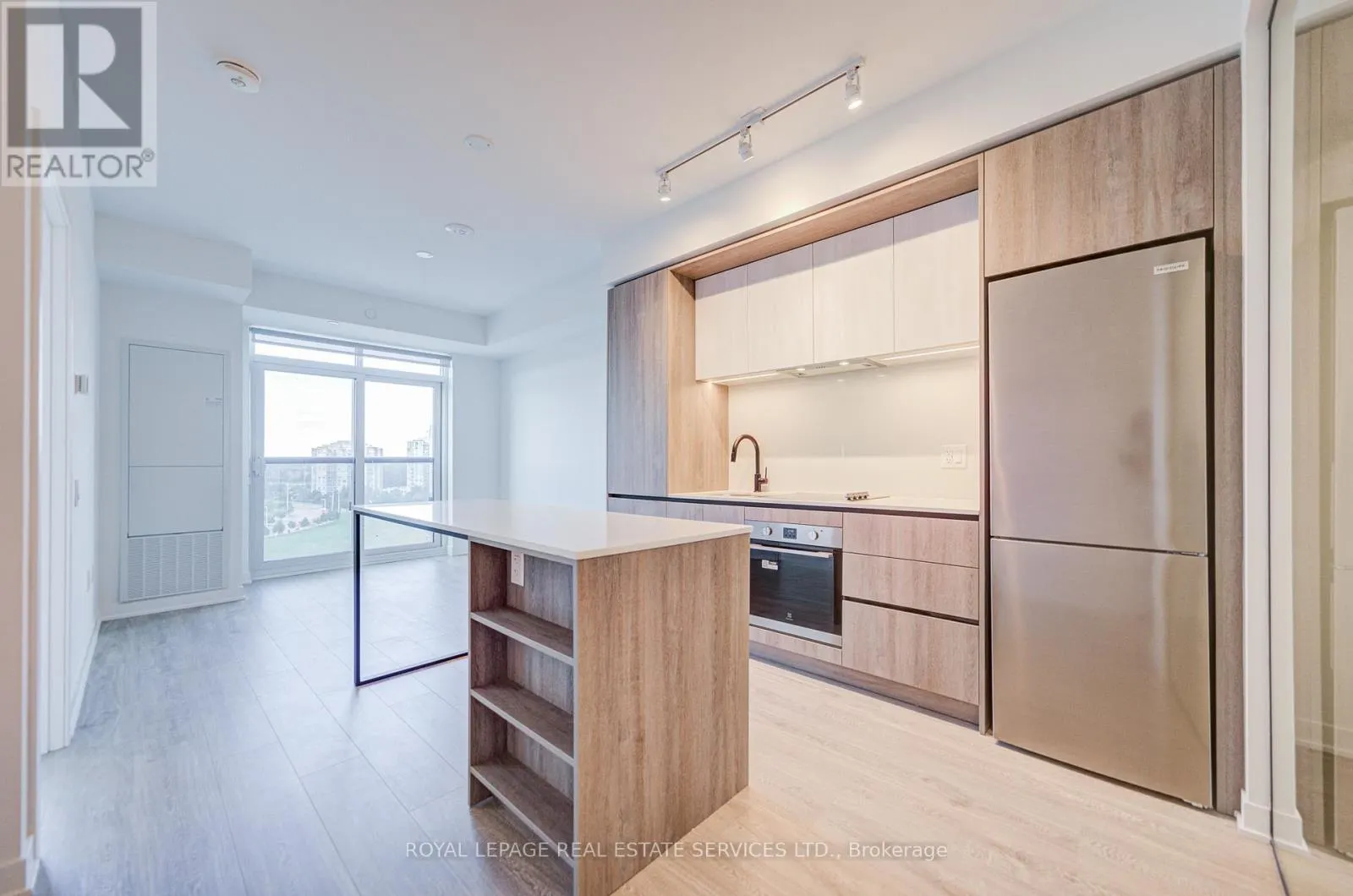 07 - 2495 EGLINTON AVENUE W