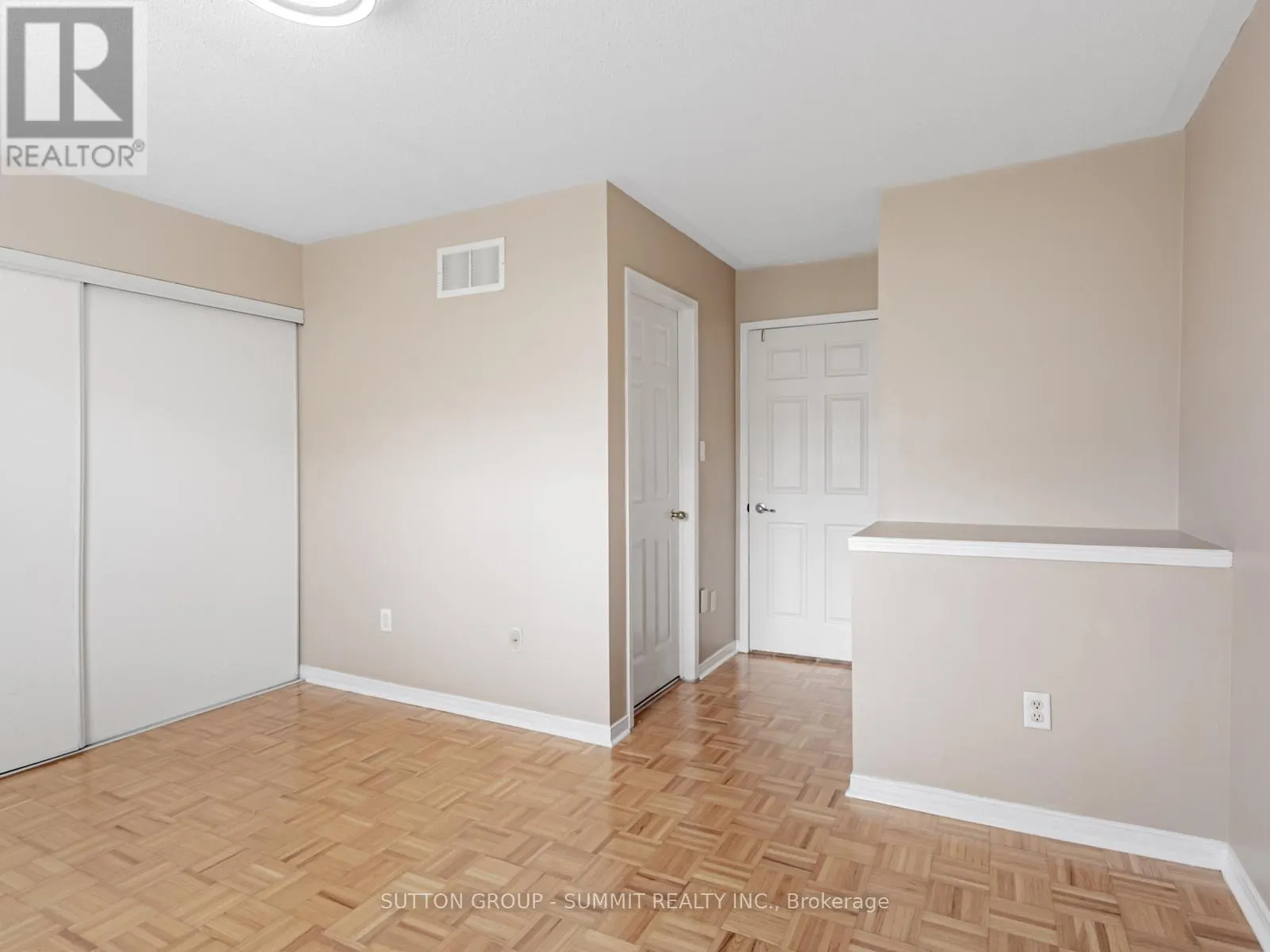 6 - 4950 ALBINA WAY