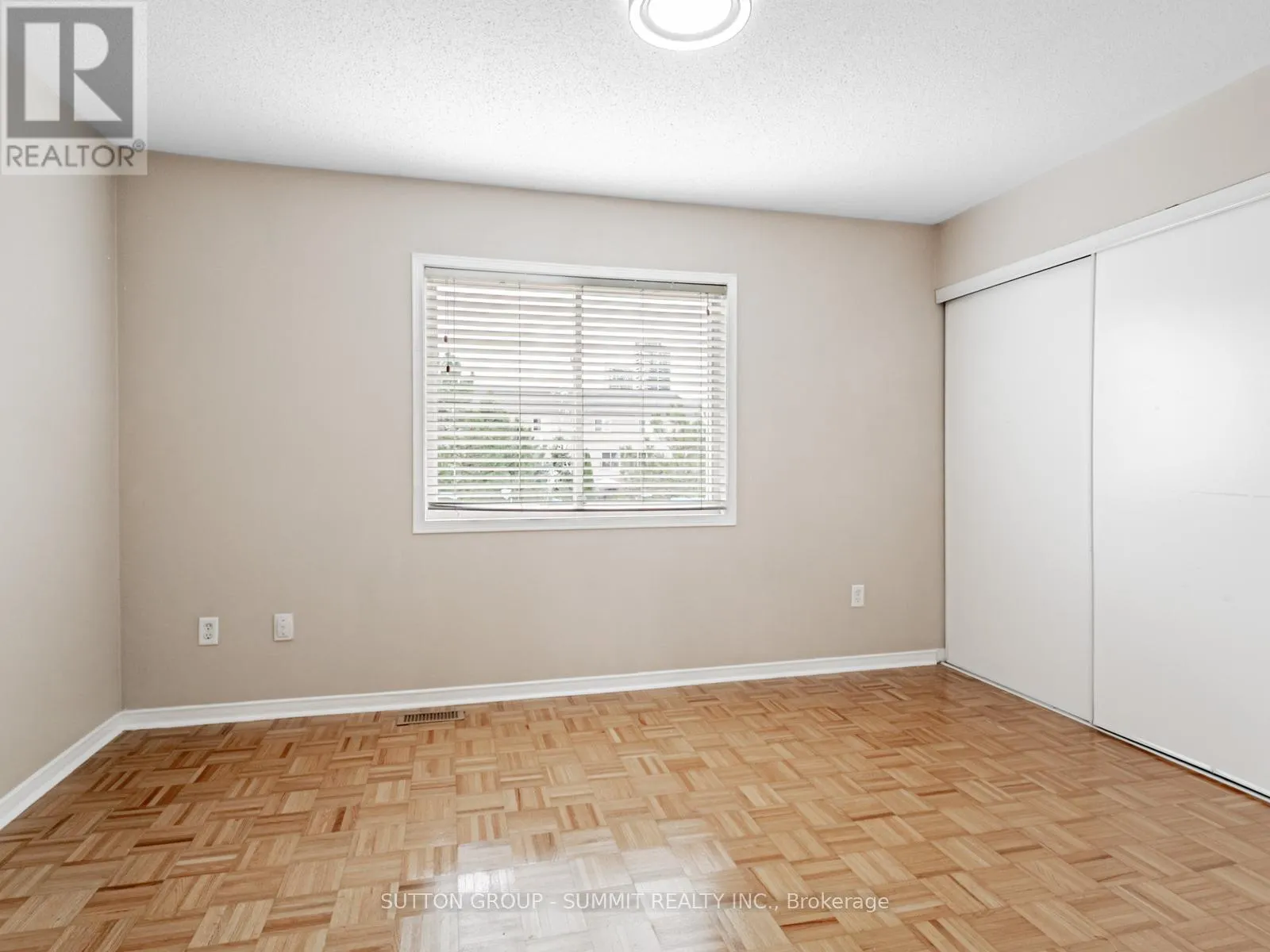 6 - 4950 ALBINA WAY