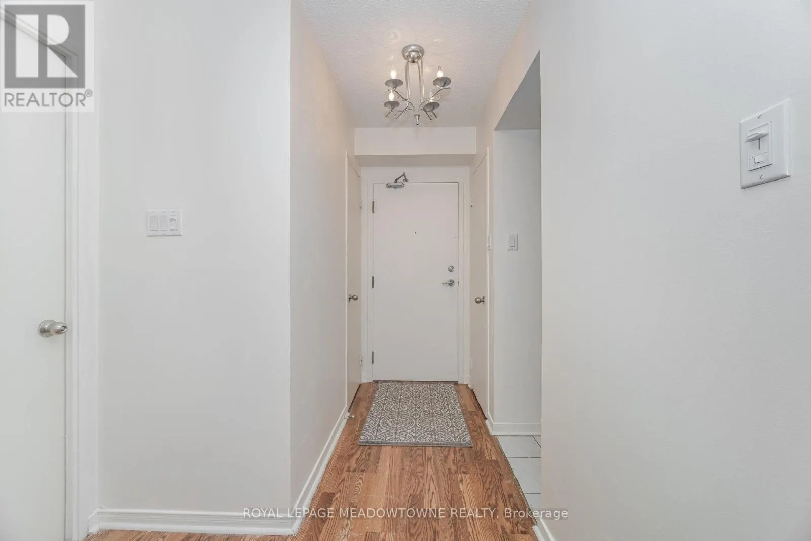 406 - 75 KING STREET E