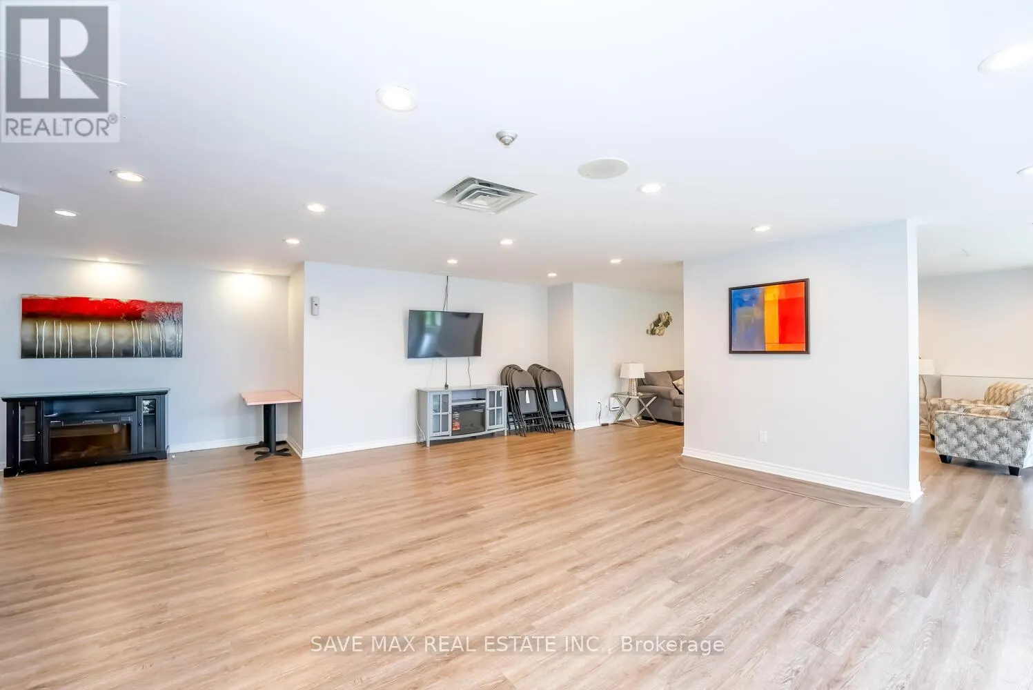 904 - 350 RATHBURN RD ROAD W