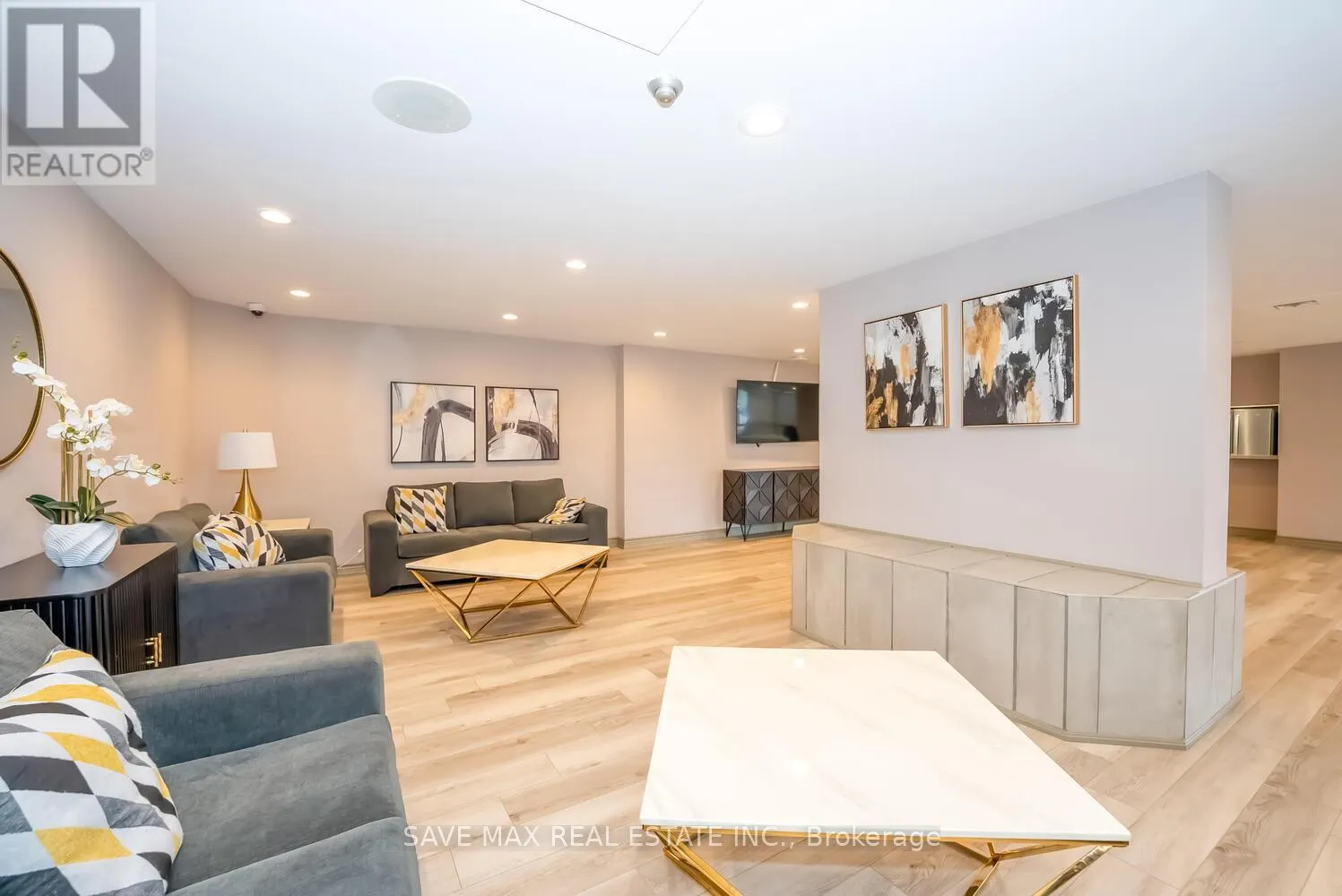 904 - 350 RATHBURN RD ROAD W