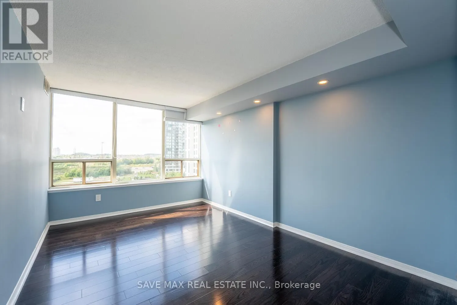 904 - 350 RATHBURN RD ROAD W