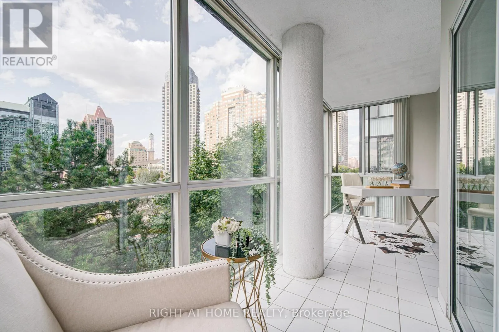 501 - 350 WEBB DRIVE