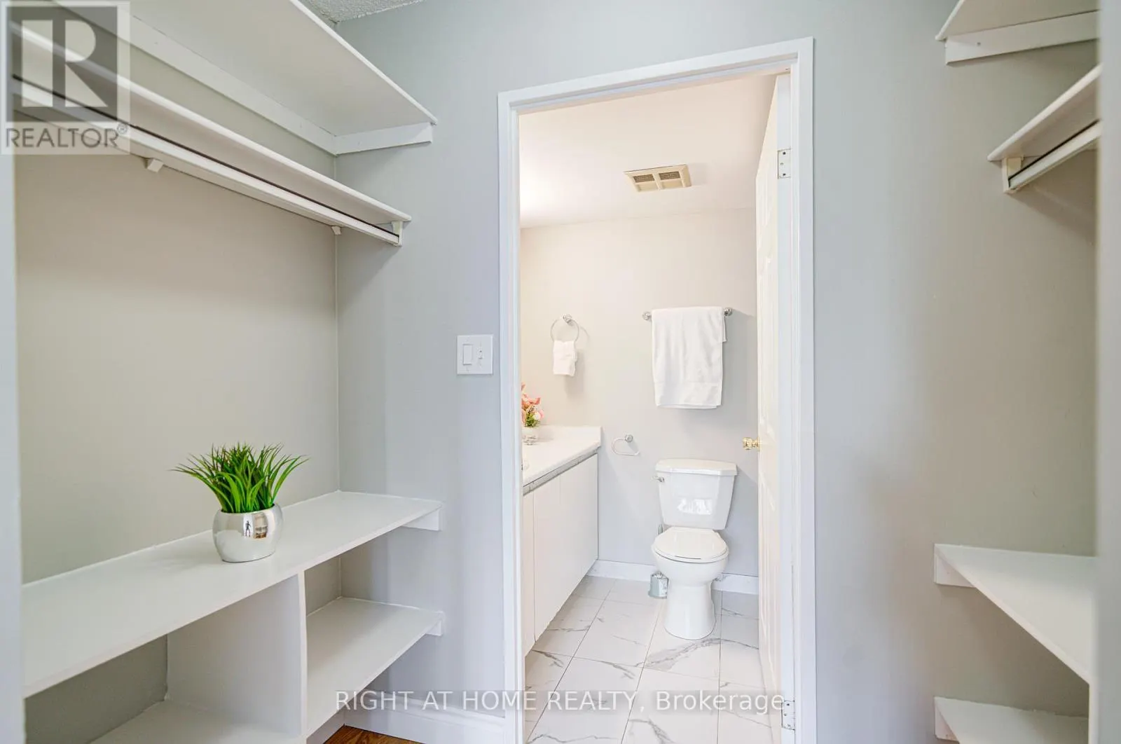 501 - 350 WEBB DRIVE