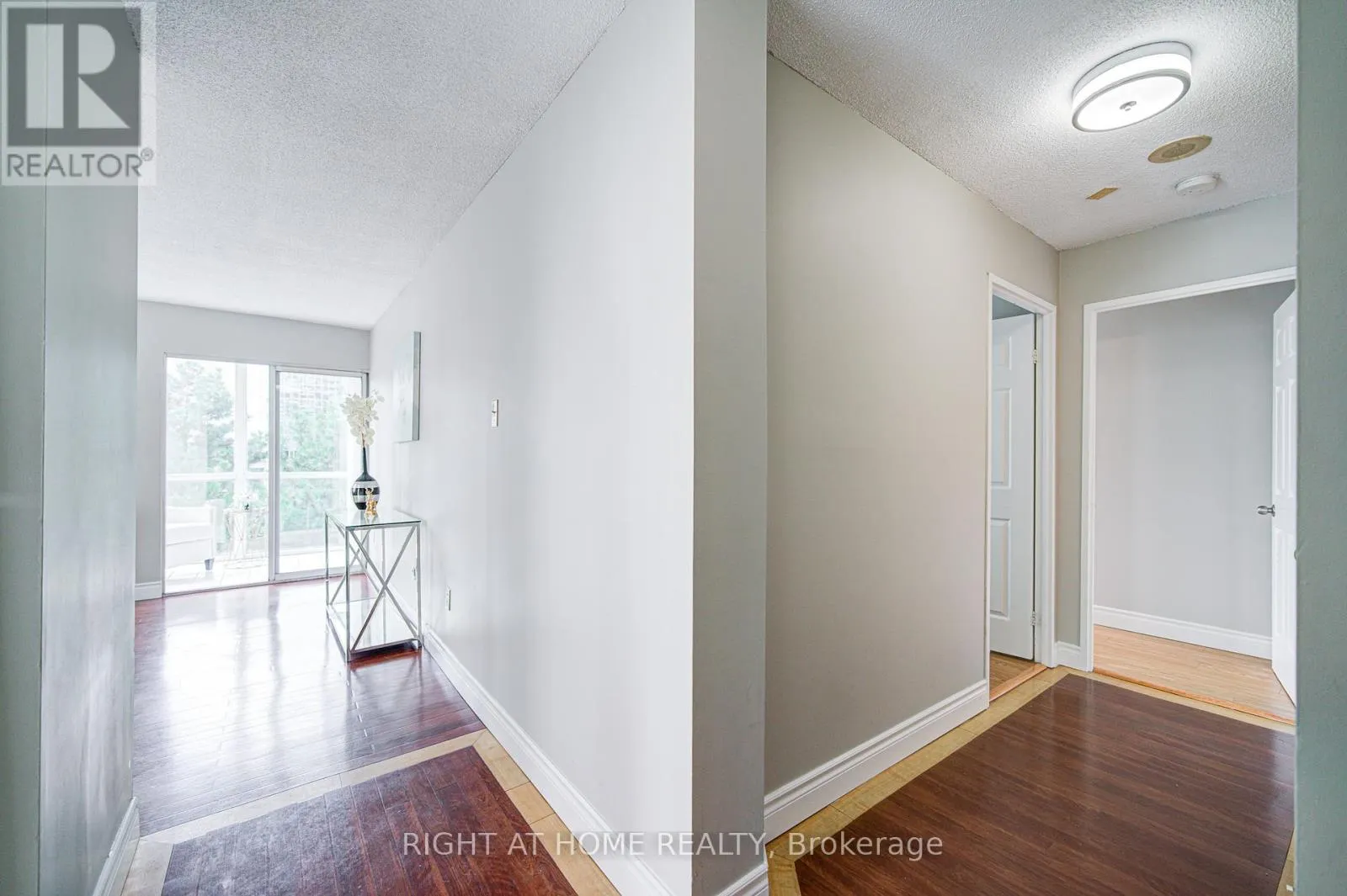 501 - 350 WEBB DRIVE