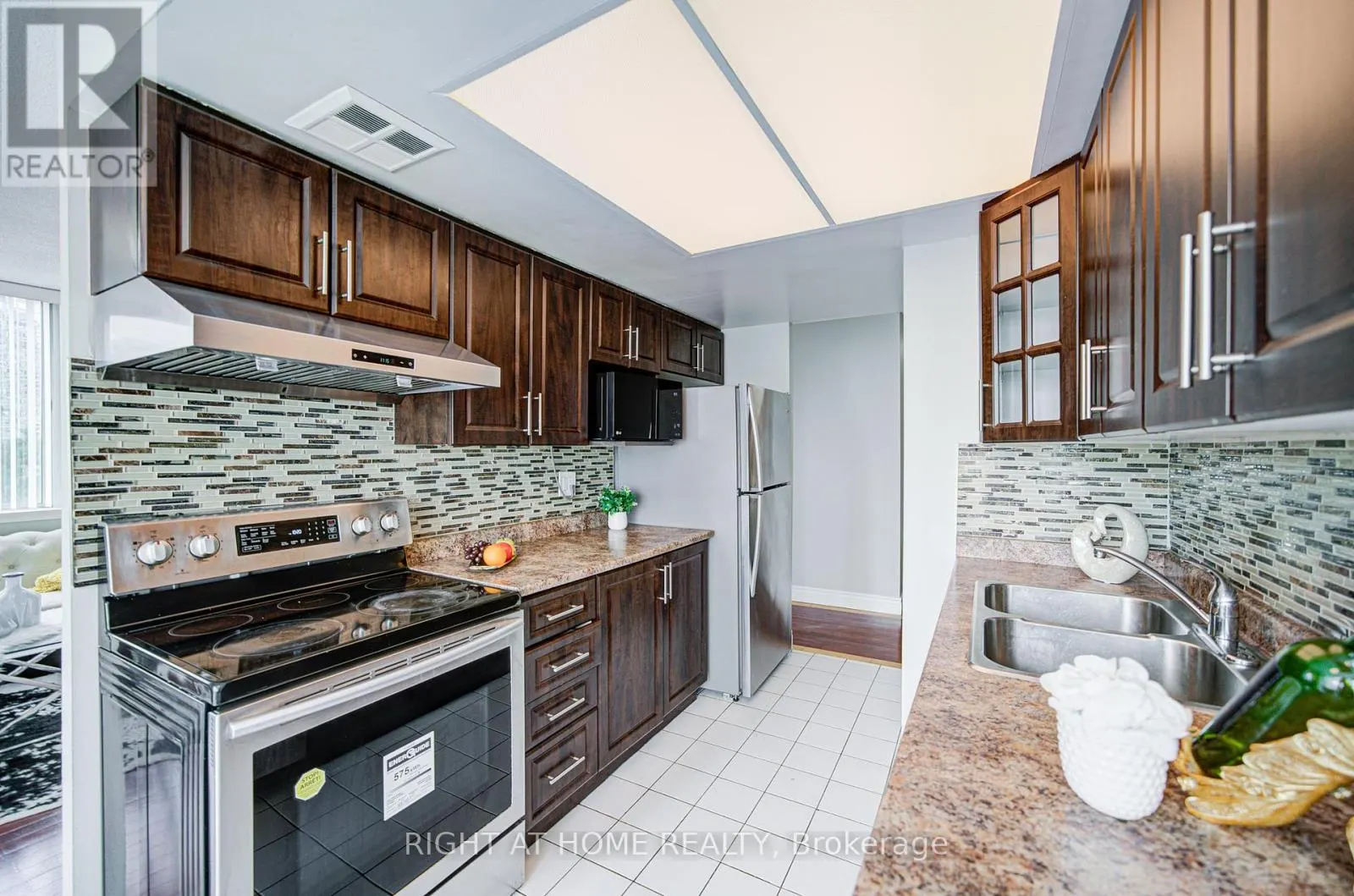 501 - 350 WEBB DRIVE