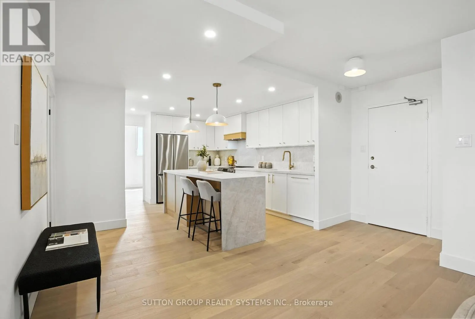 907 - 812 BURNHAMTHORPE ROAD