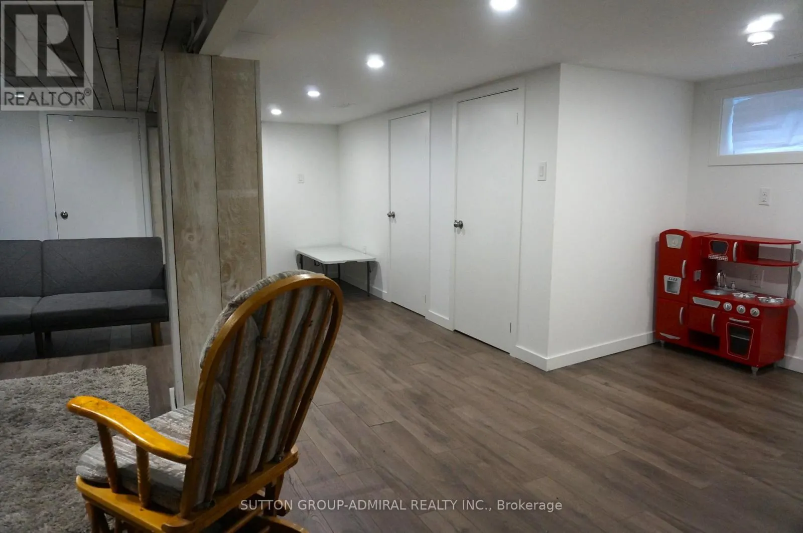 87 THIRD STREET