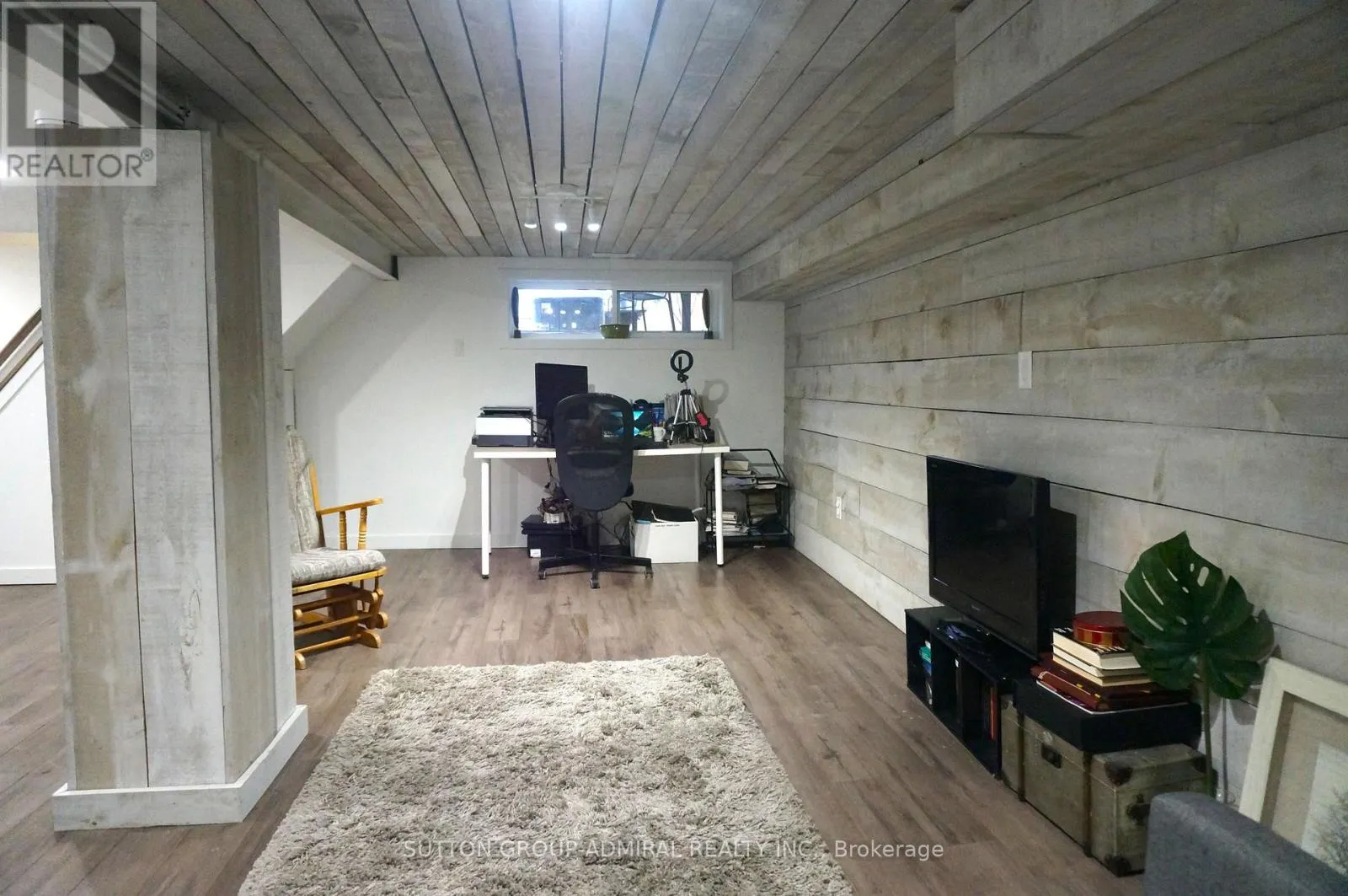 87 THIRD STREET