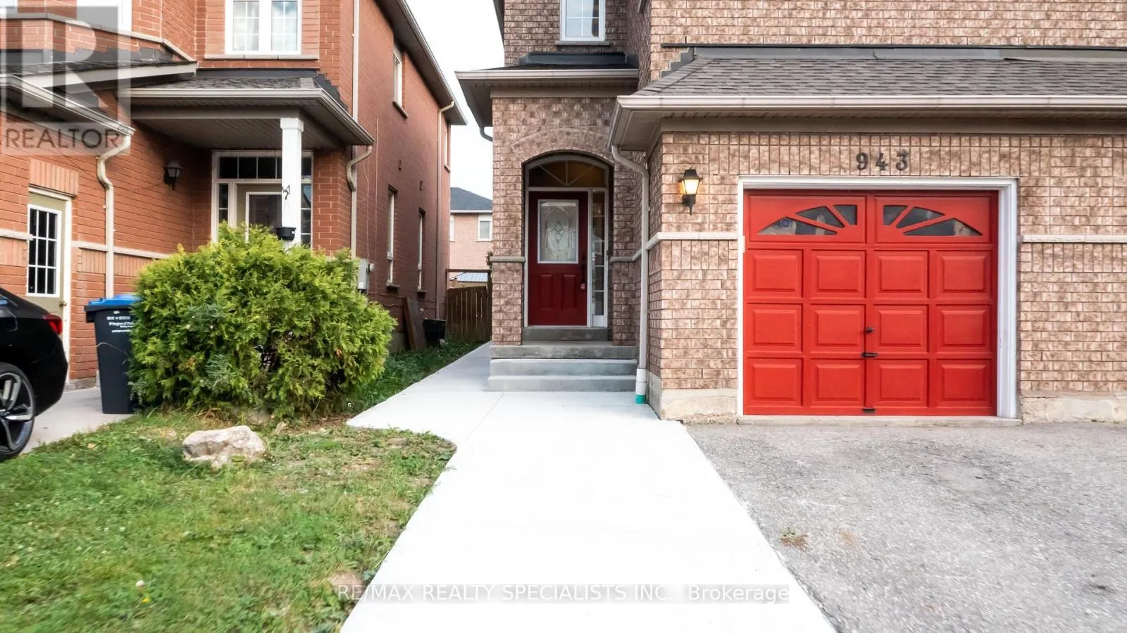 943 KHAN CRESCENT