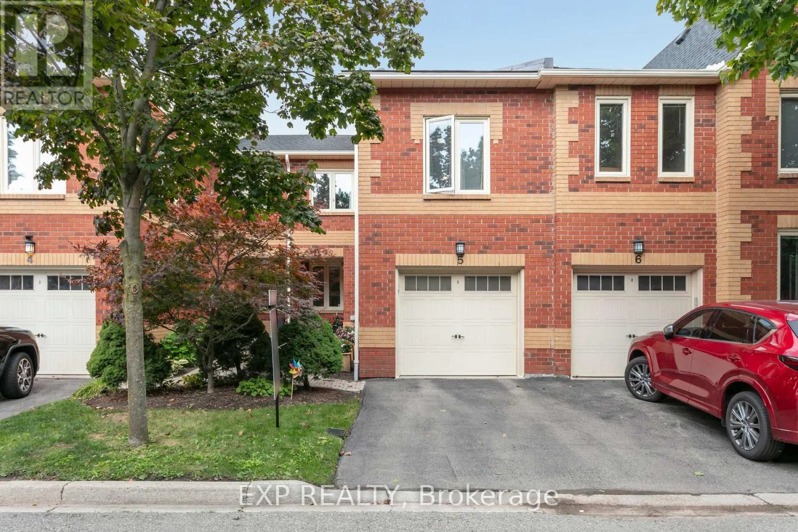 5 - 2006 GLENADA CRESCENT