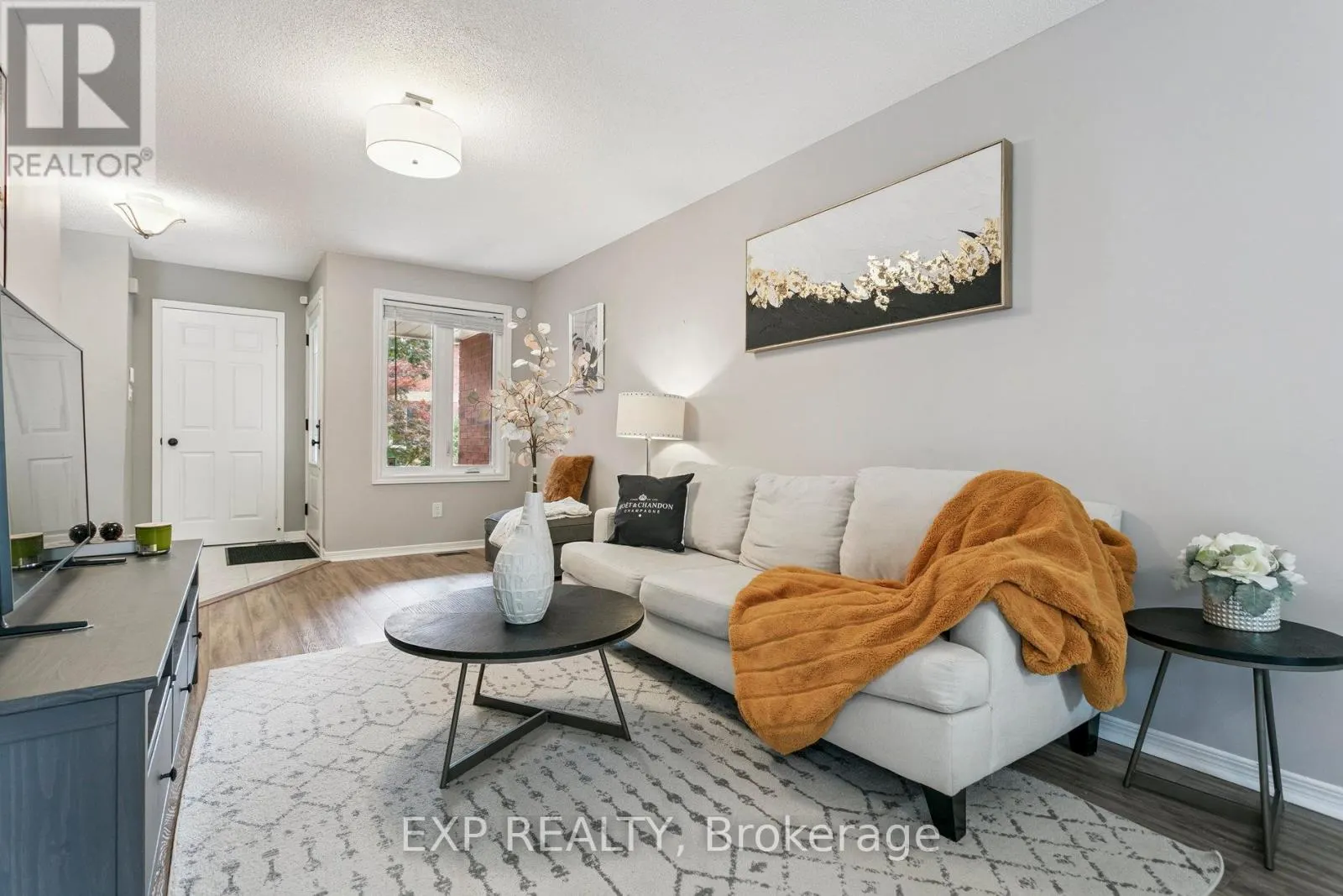 5 - 2006 GLENADA CRESCENT