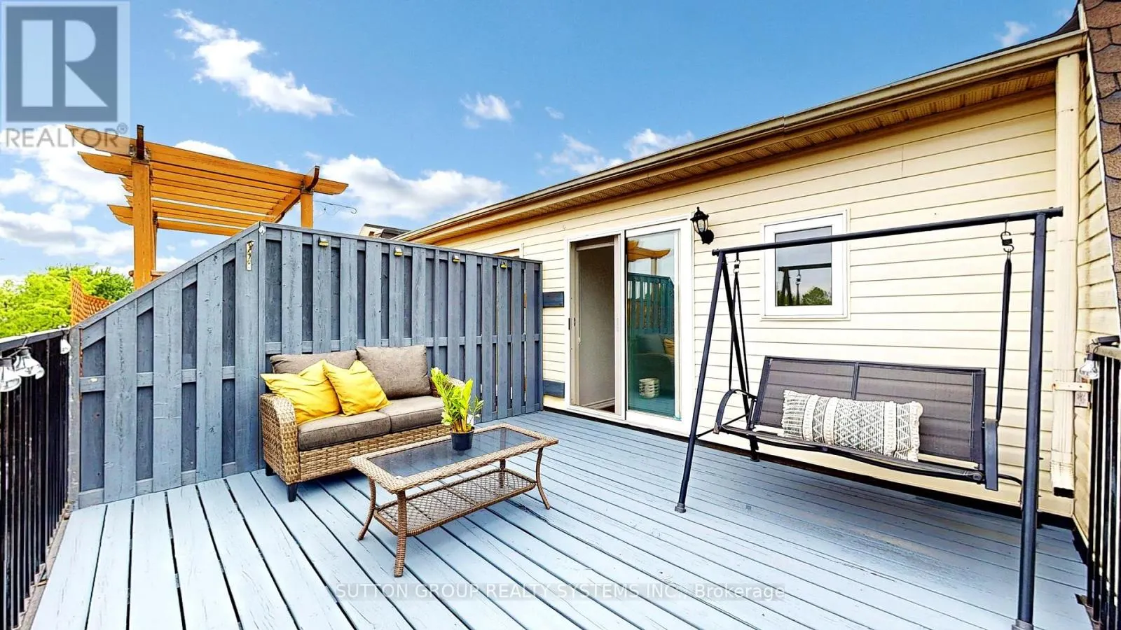 180 RANKIN CRESCENT