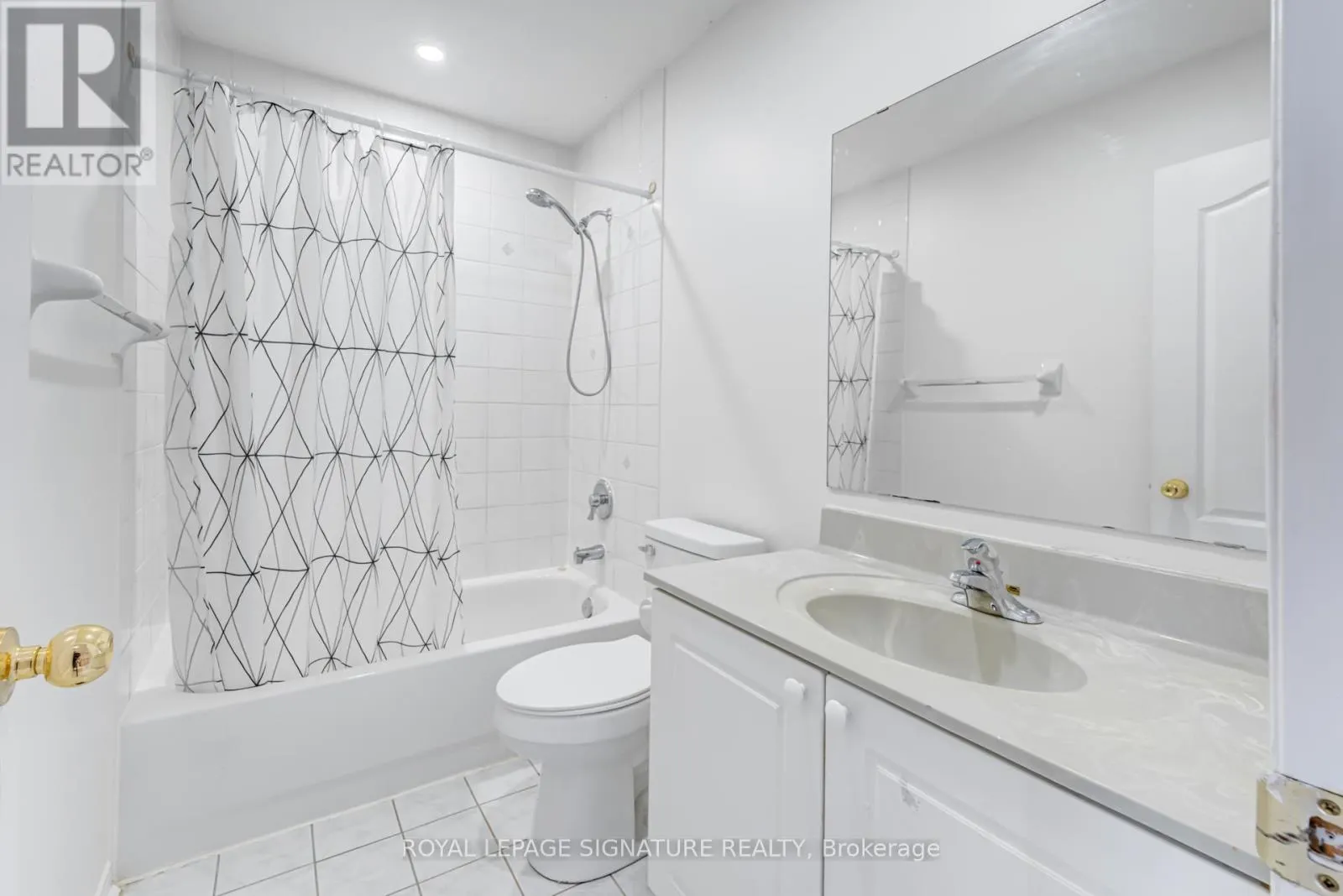 137 - 5530 GLEN ERIN DRIVE