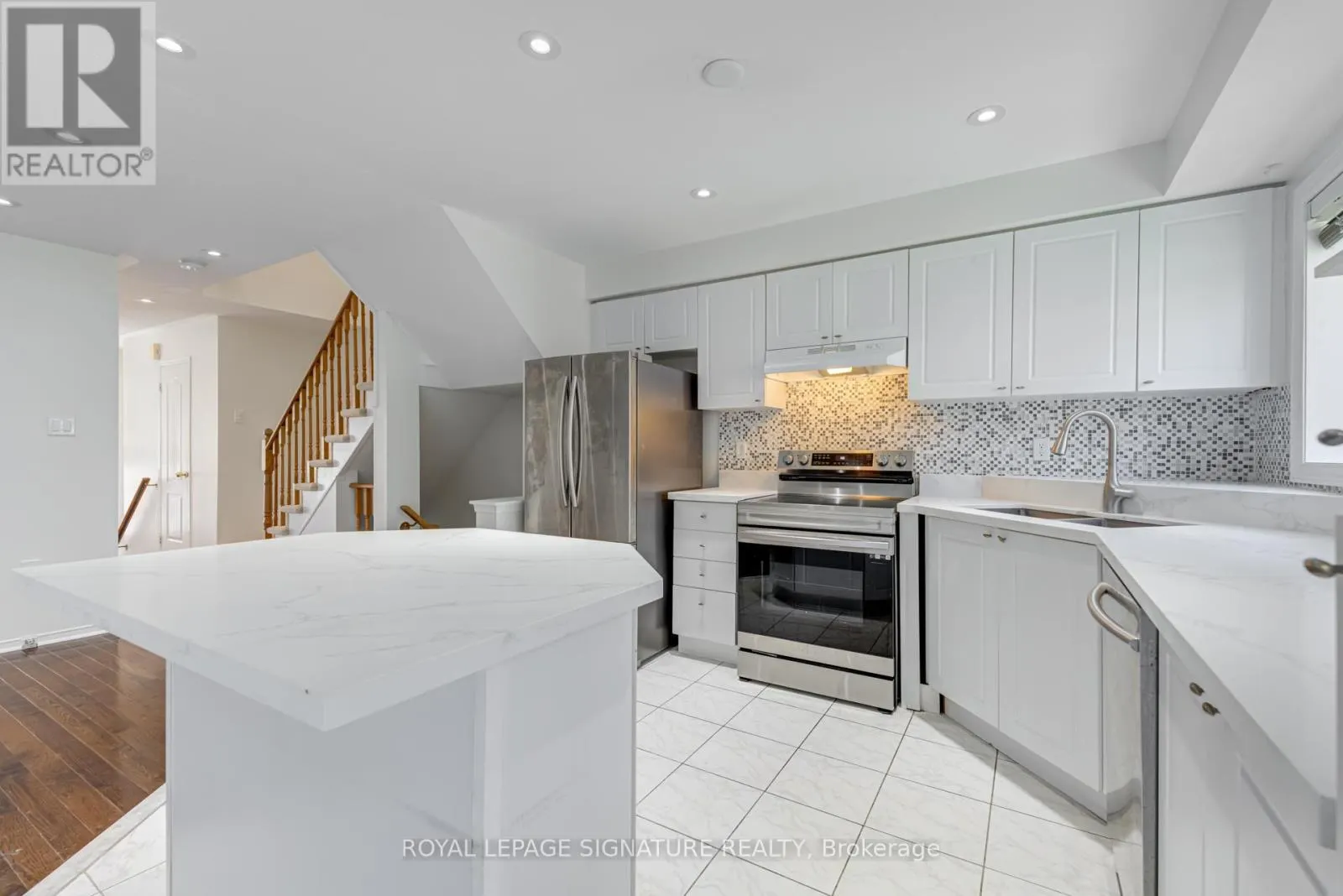 137 - 5530 GLEN ERIN DRIVE