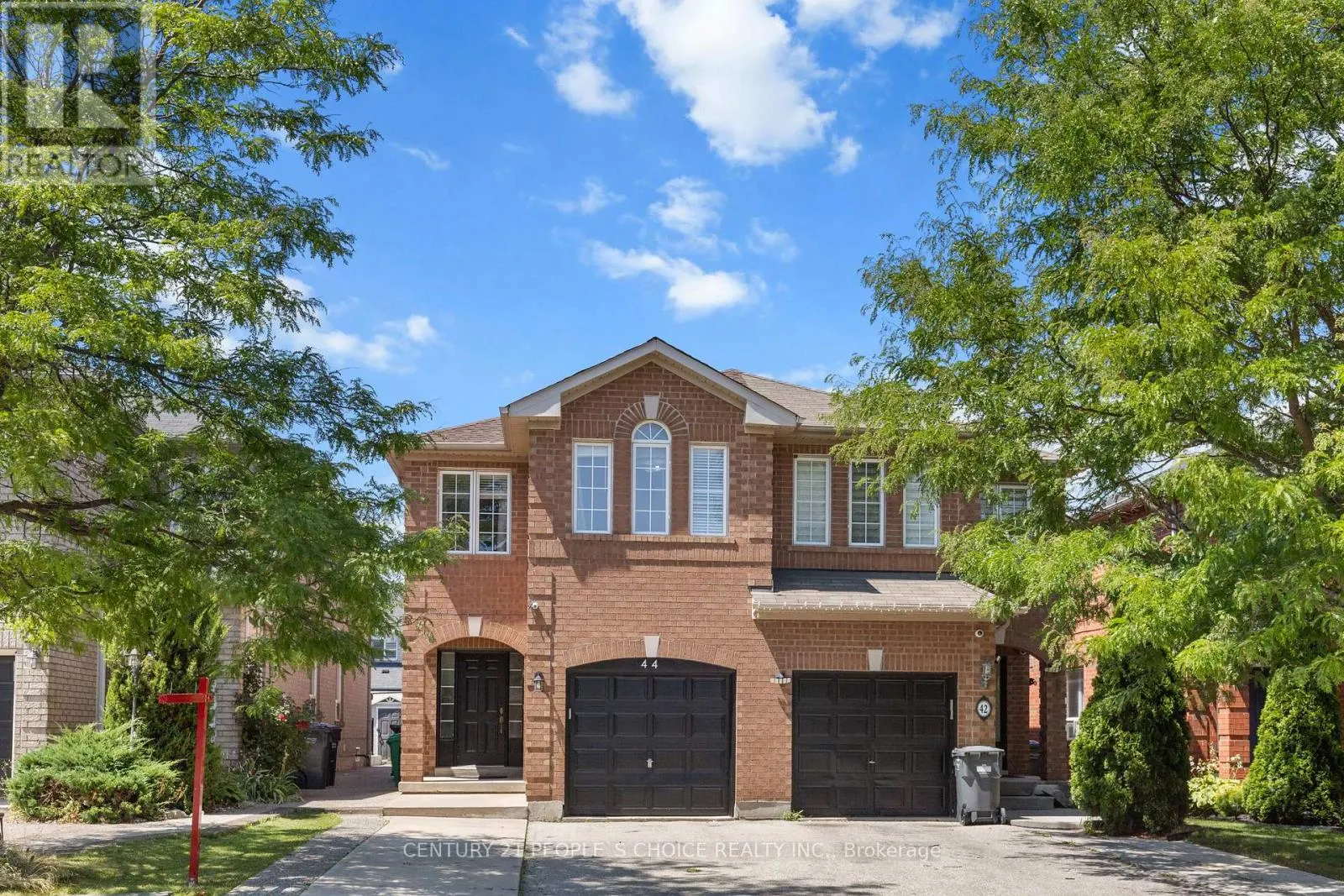 44 ROADMASTER LANE
