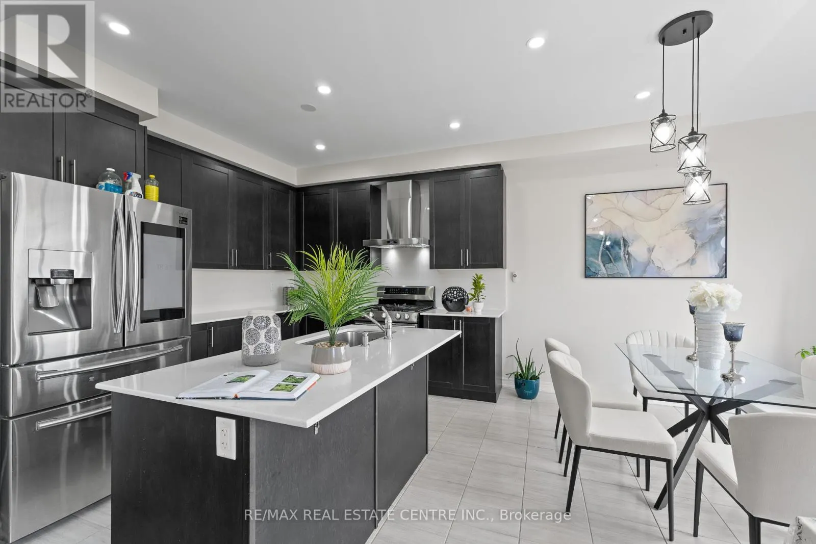 8 OCONNOR CRESCENT
