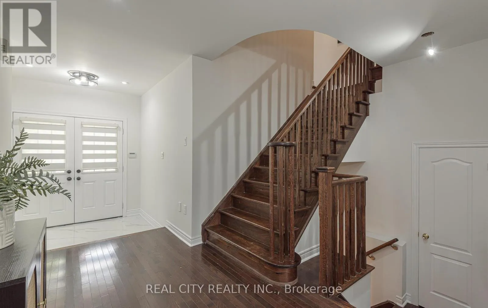 27 BELLHAVEN CRESCENT
