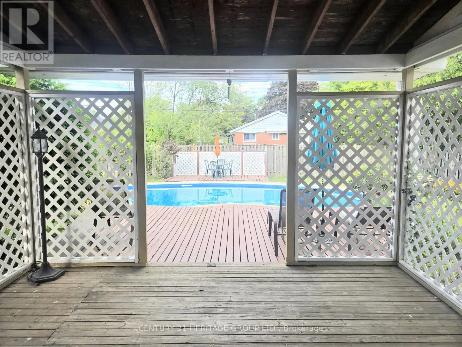 353 COSBURN CRESCENT