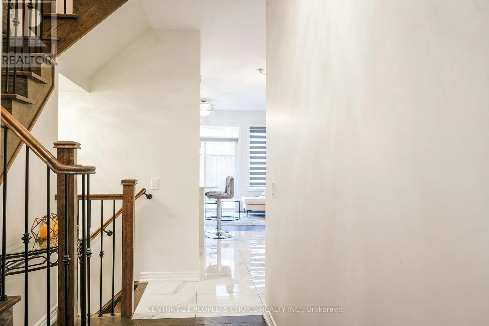 4 KEMPSFORD CRESCENT