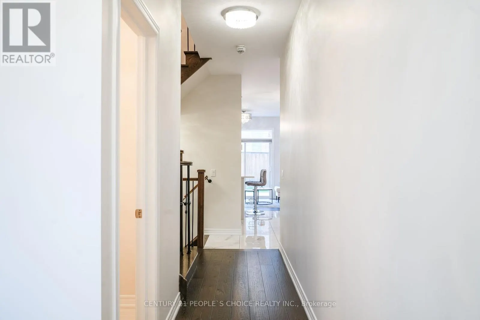 4 KEMPSFORD CRESCENT