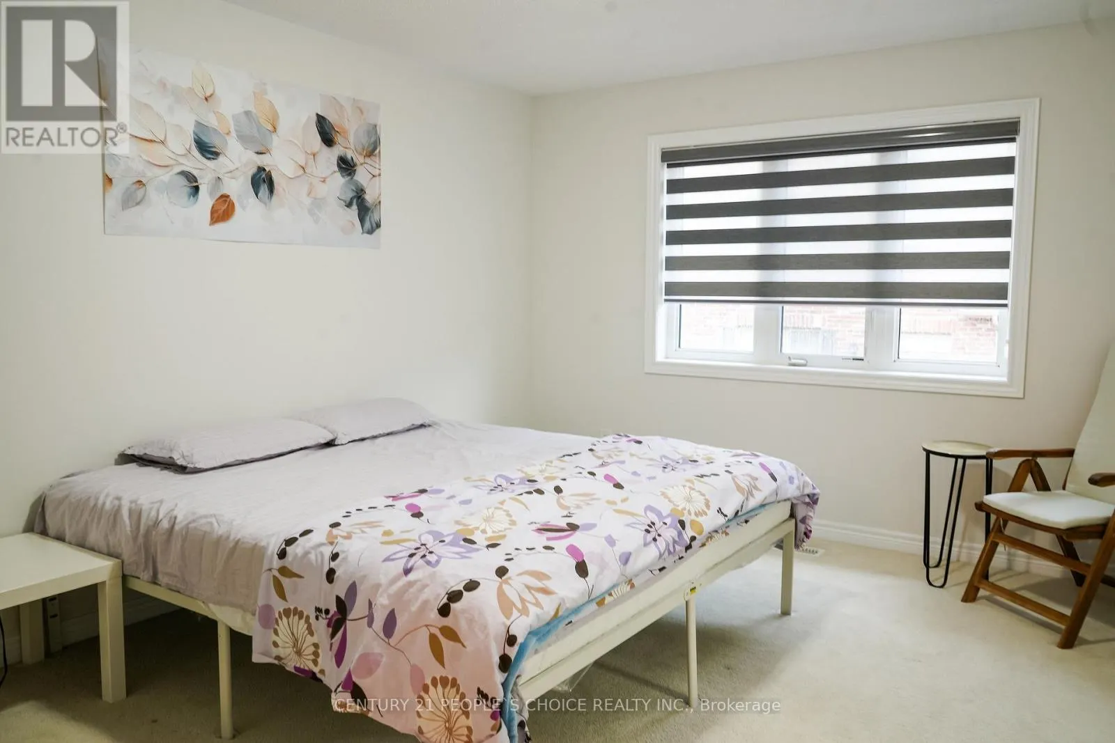4 KEMPSFORD CRESCENT
