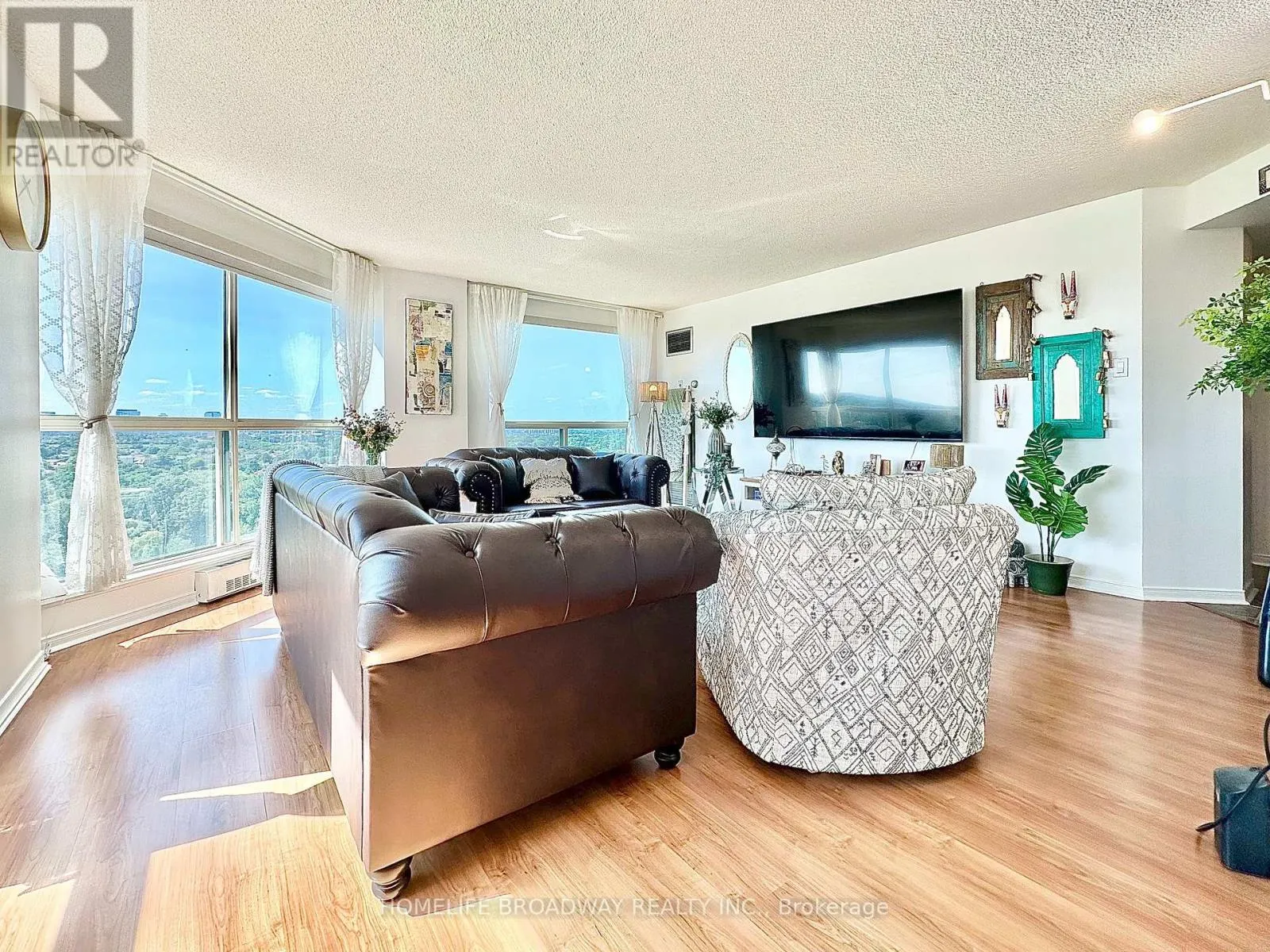 1709 - 2155 BURNHAMTHORPE ROAD W