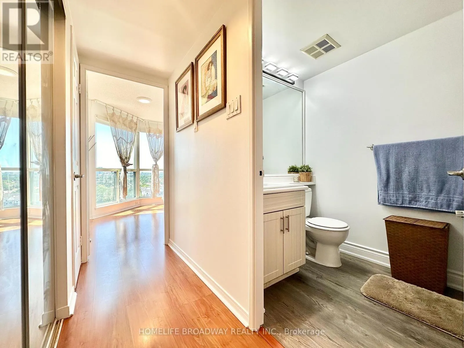 1709 - 2155 BURNHAMTHORPE ROAD W
