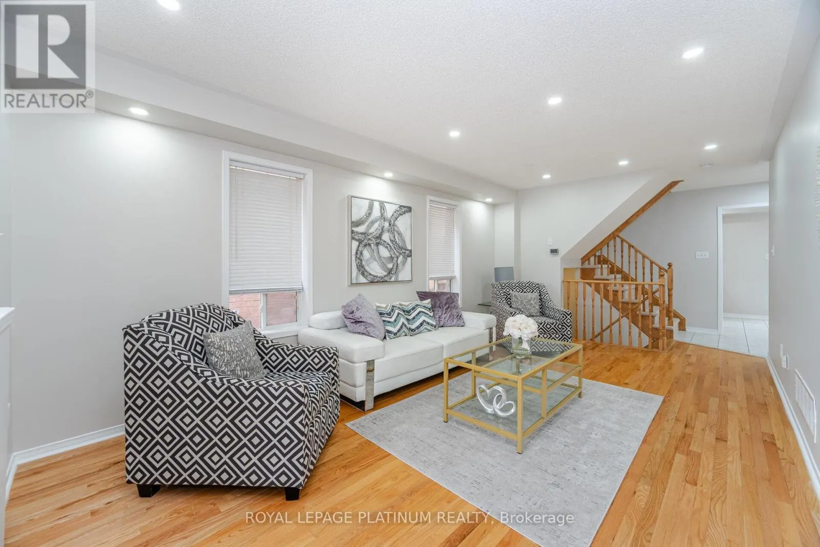 32 PENBRIDGE CIRCLE