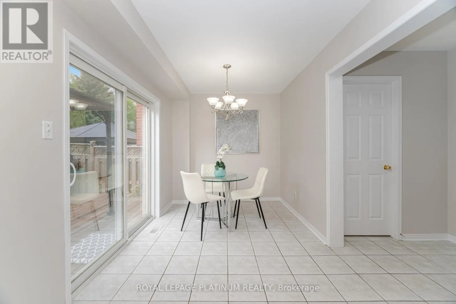 32 PENBRIDGE CIRCLE