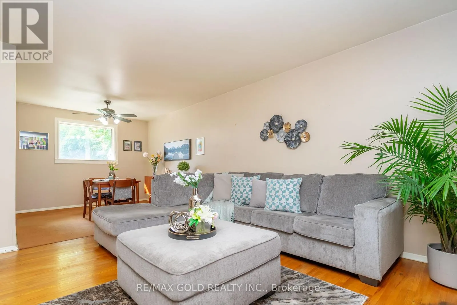 43 ALEXANDRIA CRESCENT