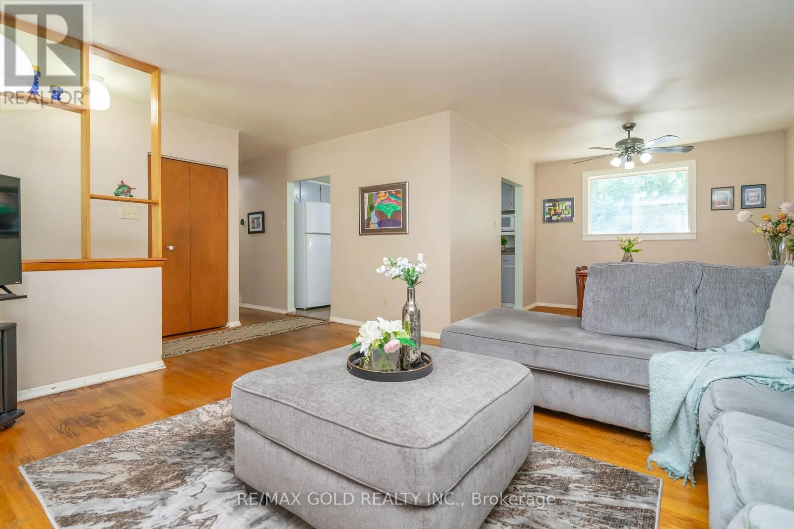 43 ALEXANDRIA CRESCENT