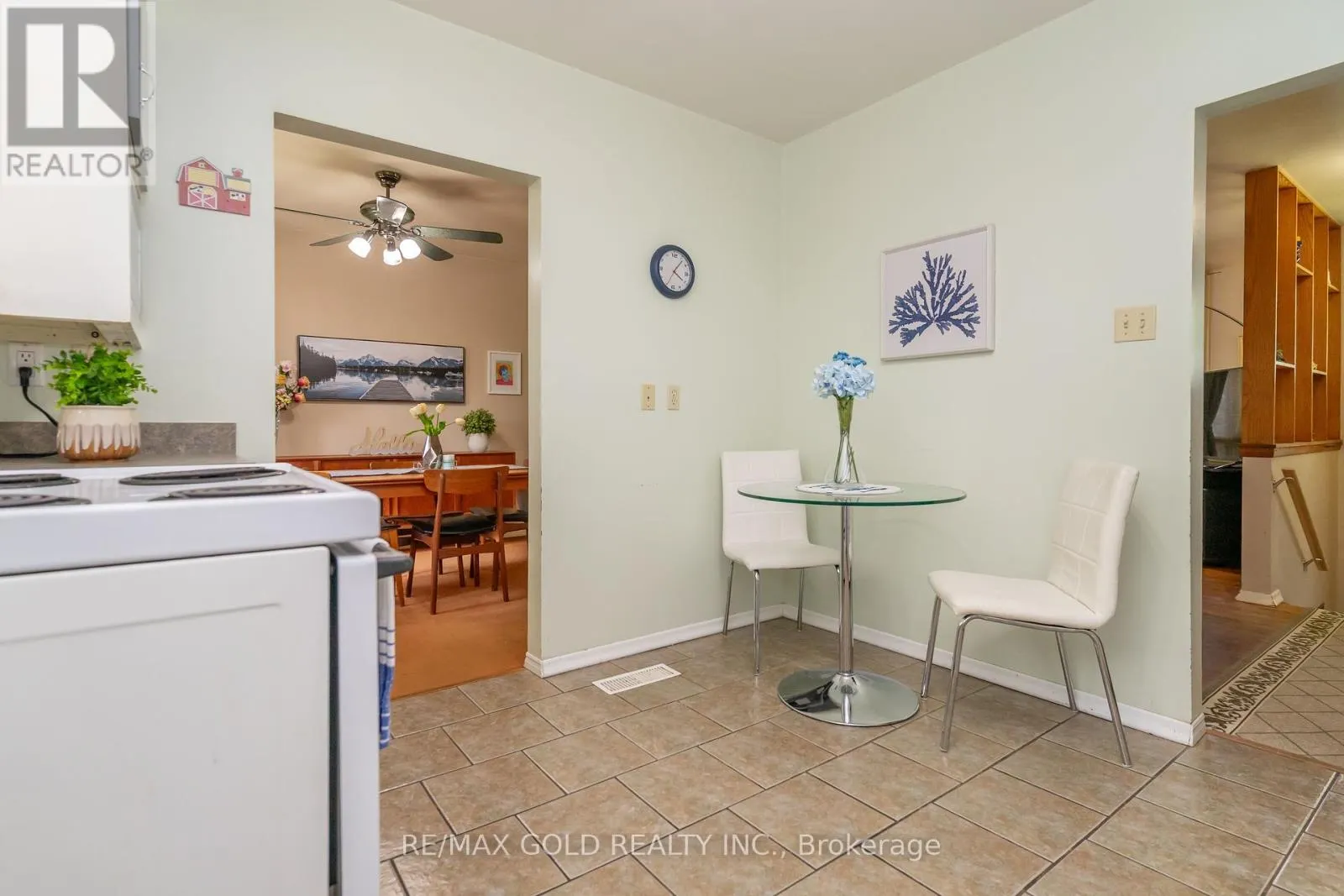 43 ALEXANDRIA CRESCENT