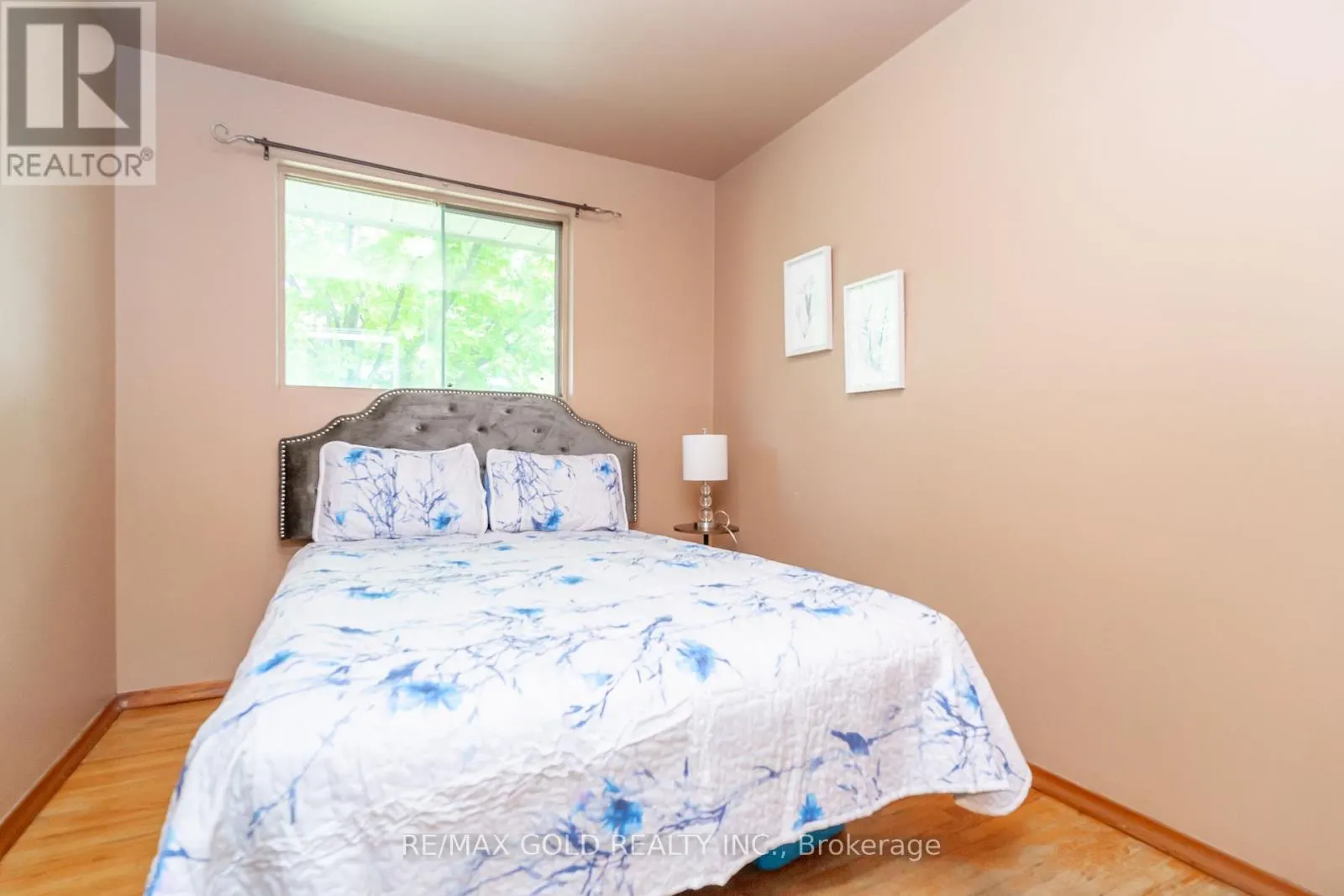 43 ALEXANDRIA CRESCENT