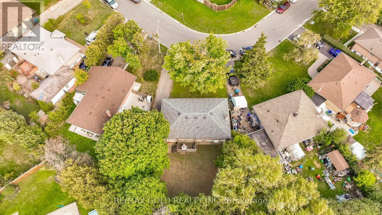 43 ALEXANDRIA CRESCENT