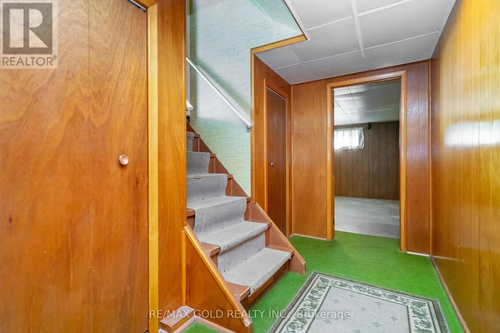 43 ALEXANDRIA CRESCENT
