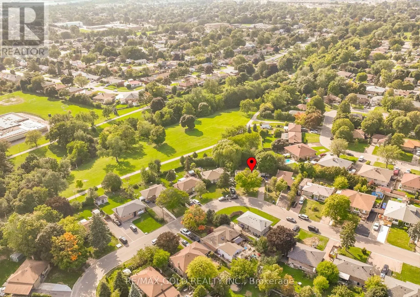43 ALEXANDRIA CRESCENT